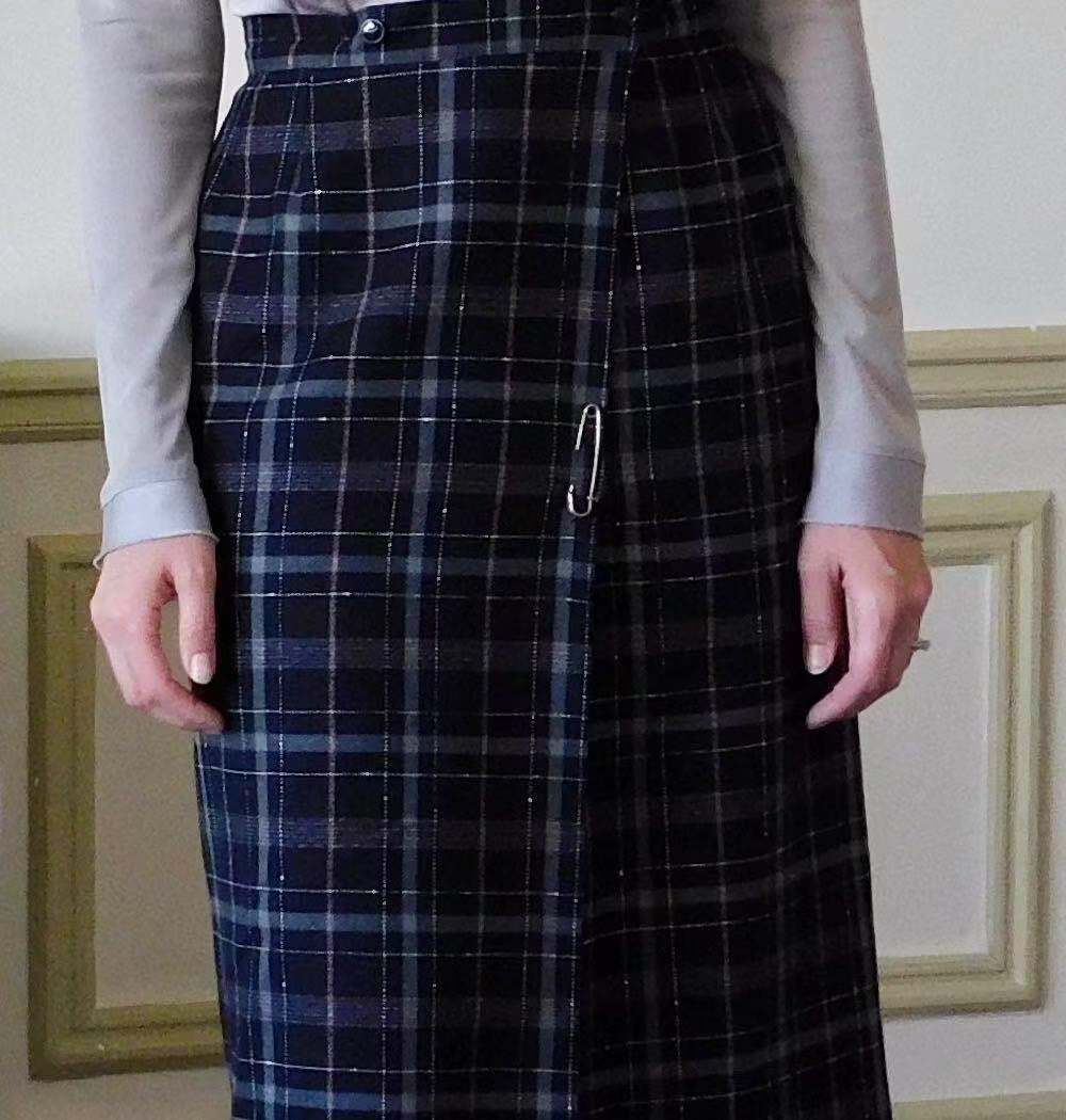 Vintage Checked Wool Midi Skirt with a Decorative Pin 