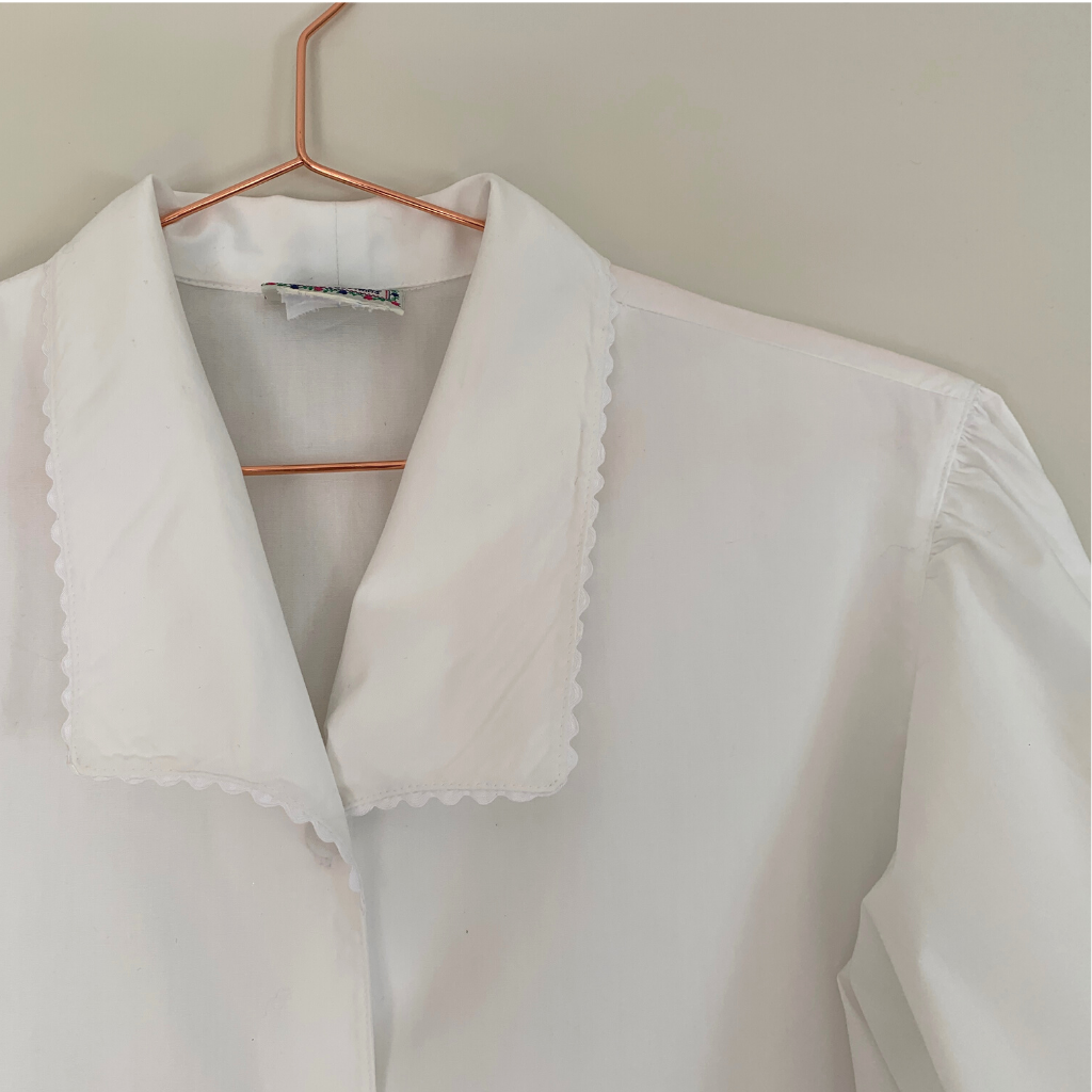 Vintage Cotton White Shirt / Vintage Lace-Trim Cotton Shirt / Vintage Collar Detail Cotton-Poplin Shirt_Vintage_Gem_Paris